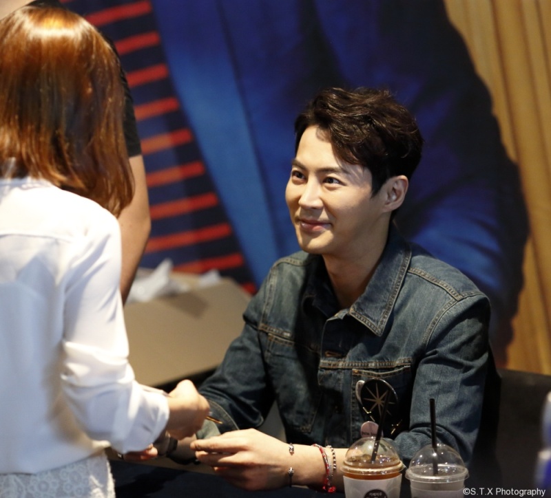 神话成员JunJin第二张迷你专辑《Real》新道林签名会