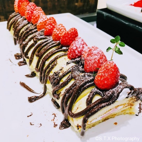 鲜草莓巧克力蛋糕、飘在思密达、首尔故事