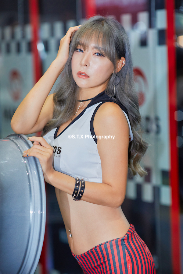 韩国美女车模